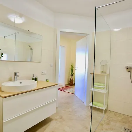 Nikolaier Weinblick - Muskateller *