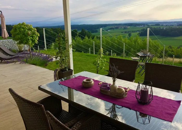 Nikolaier Weinblick - Muskateller